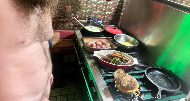 When asked, one in five people will admit that someone that is good at cooking is just as much of a turn-on as someone that has a good body, Start cooking naked with a loved one!